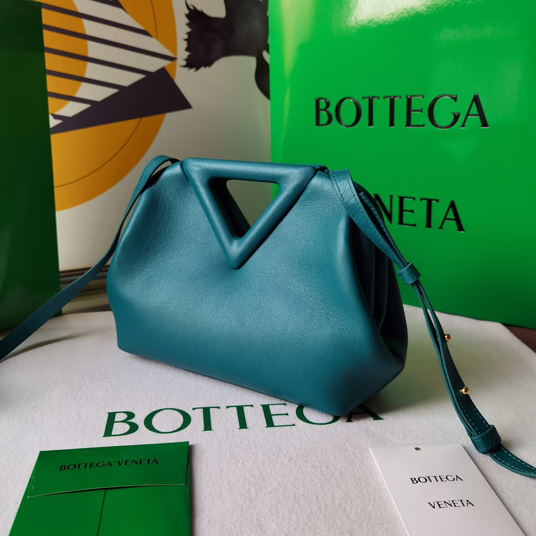 보테가베네타 The Triangle 미니 파우치 블루 숄더백